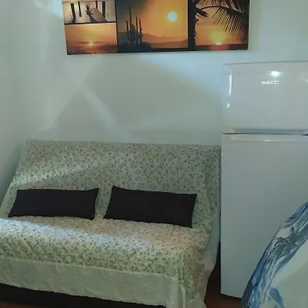 Apartmán 2 Pieces Avec Piscine, Tennis Et Parking, Animaux Permis, A 500m De La - Fr-1-776-121